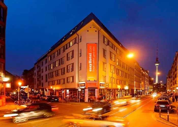 Сity center hotels Easyhotel Berlin Hackescher Markt