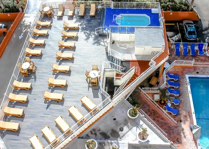 Beach Resort By Vacatia