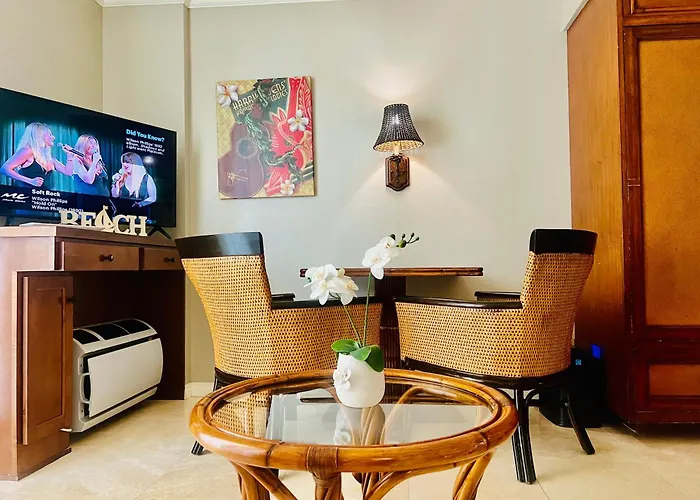 Aloha Gem Studio - 2 Bed With High Speed Wifi - Luana Waikiki Hotel & Suite 917, 2045 Kalakaua Avenue Hi 96815