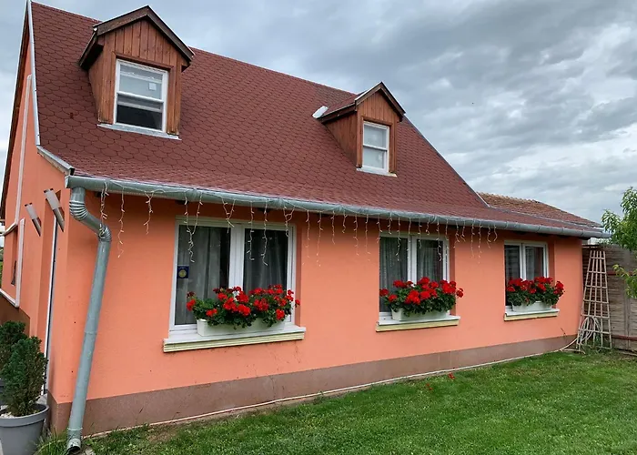 Airport16 Bed And Breakfast