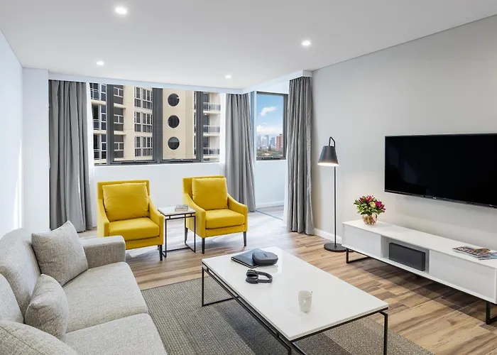 5 star hotels Meriton Suites Bondi Junction