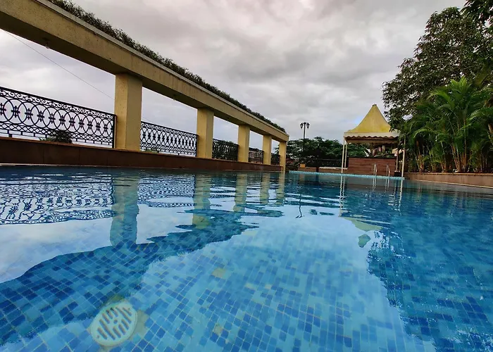 Misty Meadows, Lonavala