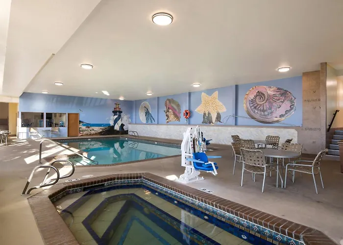 Hotel with pool: Best Western Holiday Hotel