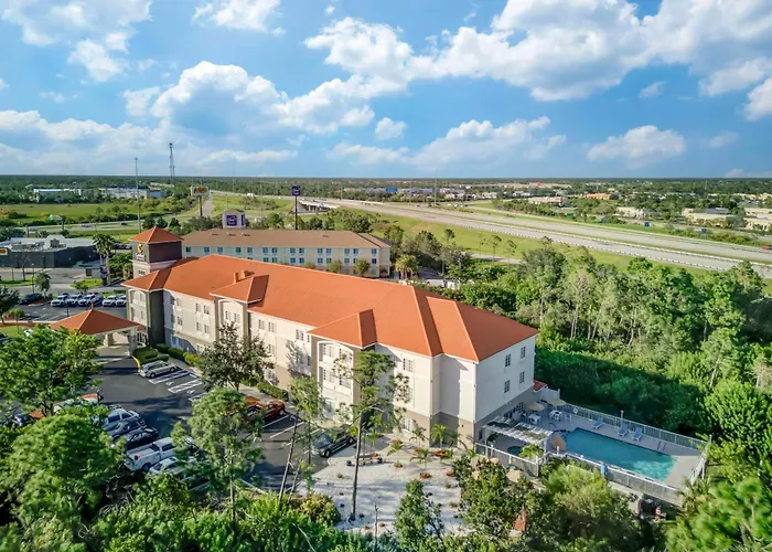 Comfort Inn & Suites -Punta Gorda