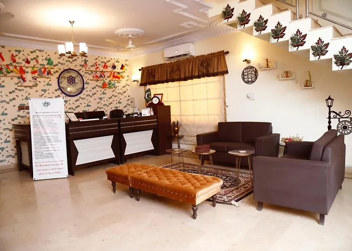 Waypoint Hotel