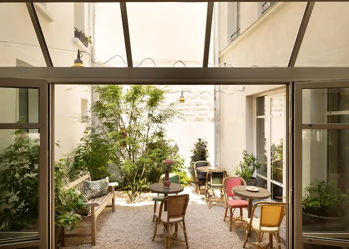 Hotel Con Piscina Le Petit Oberkampf & Spa