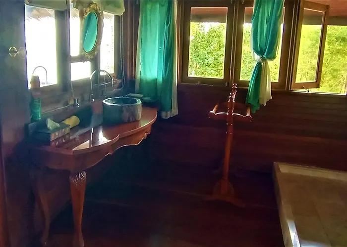 Breve Azurine Lagoon Resort