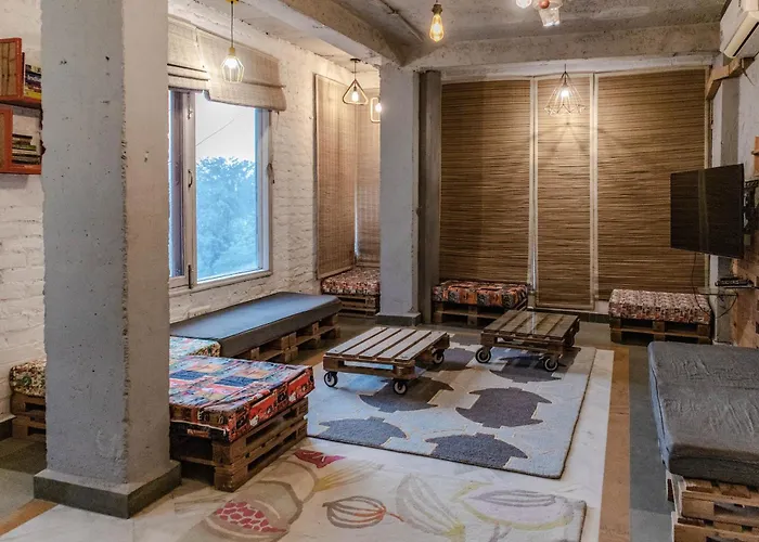 Hostel: Jhouse Near Bhikaji