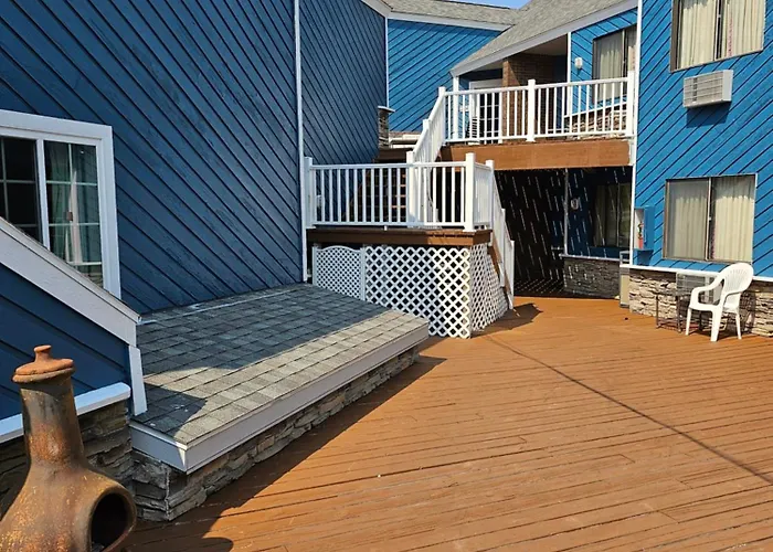 Motel: Knights Inn Mackinaw City