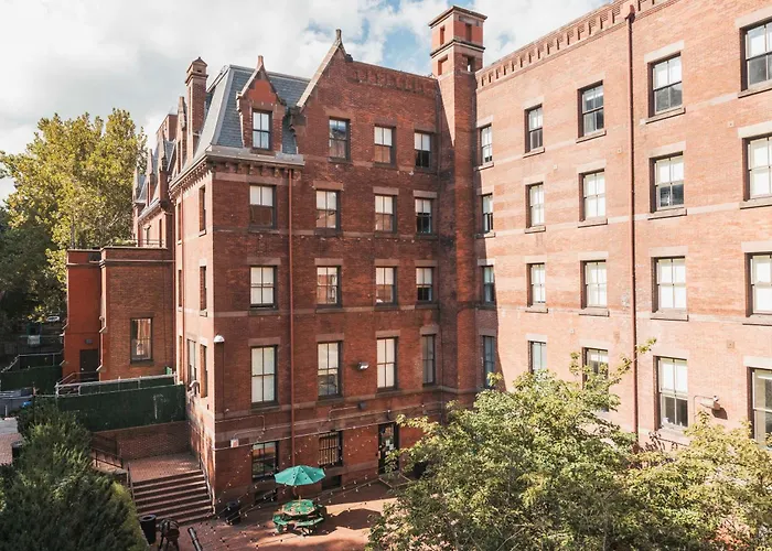 Hotel Am Hi New York City