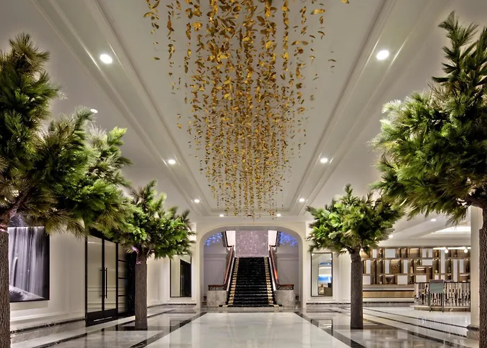 Hotel with Tennis: Four Seasons Chicago