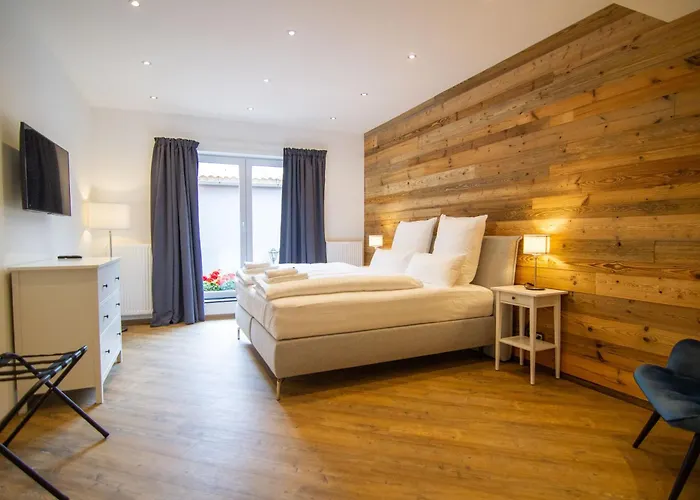 Schiefer Hotel