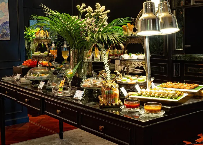 Boutique hotel only: Akara Hotel