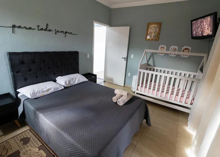 Até 8 Hóspedes, Piscina Panorâmica, Salão de Jogos Premium e Brinquedoteca