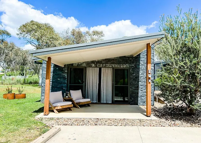 Hamilton House - Snowy Mountain Luxury s