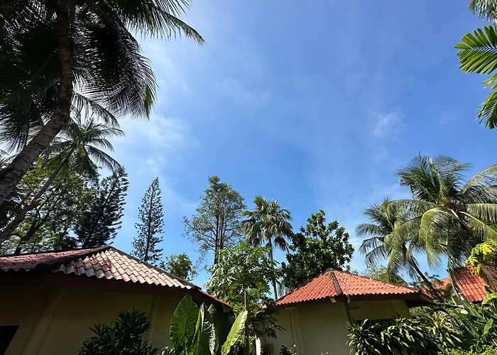 Phuket Leelavadee Hua Ting Resort
