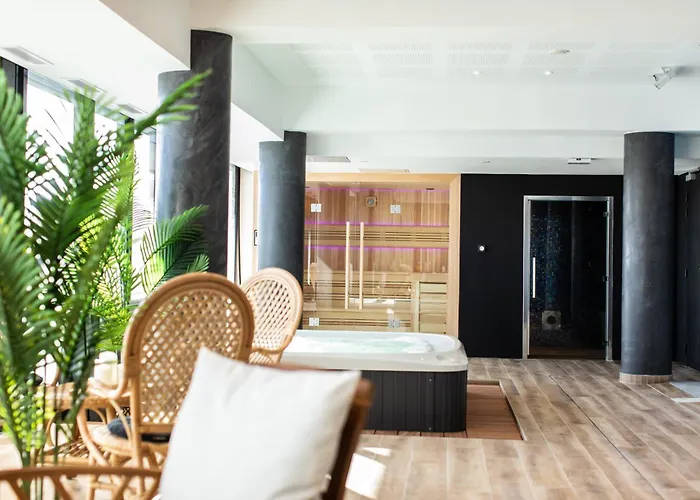 Jacuzzi hotel: Le Barracuda & Spa Avec Spa Offert, Pieds Dans L'Eau, Vue Mer