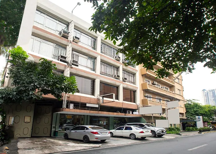 OYO 653 Rosas Garden Hotel