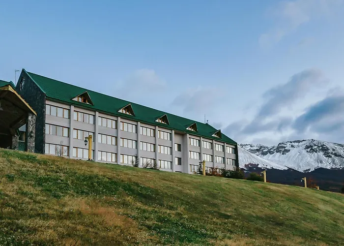 Central hotel: Wyndham Garden Ushuaia Hotel Del Glaciar