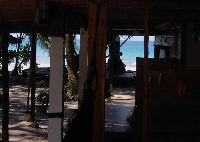 Lazy Hut