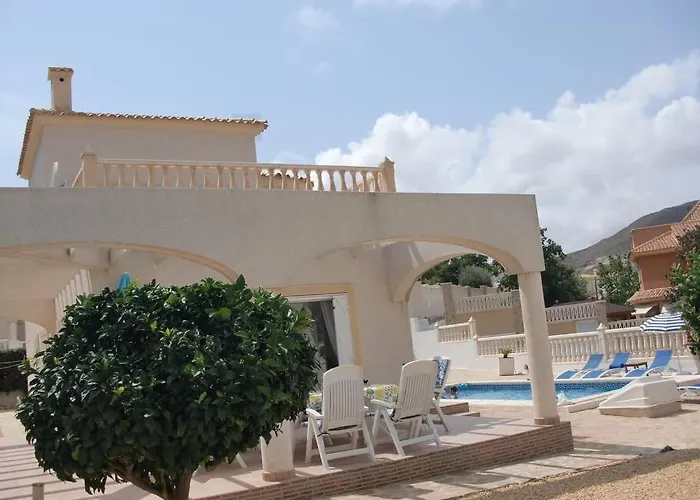 Villa: Casa Los Olivos, Villa With A Pool