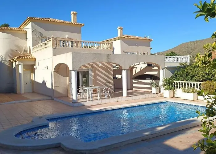 Villa: Casa Los Olivos, Villa With A Pool