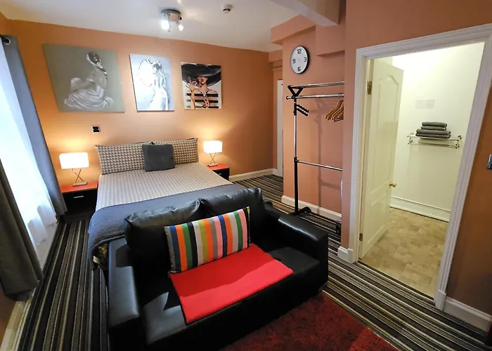 Robin 7 Lodge City Centre