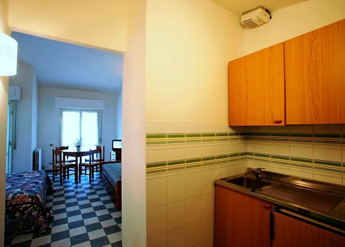 Hotel 3 stelle: Airone RTA