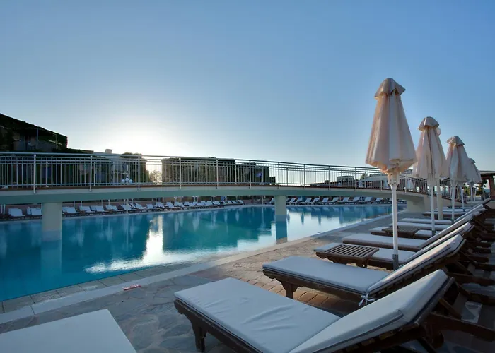 Ping Pong hotel: Bella Beach Hotel