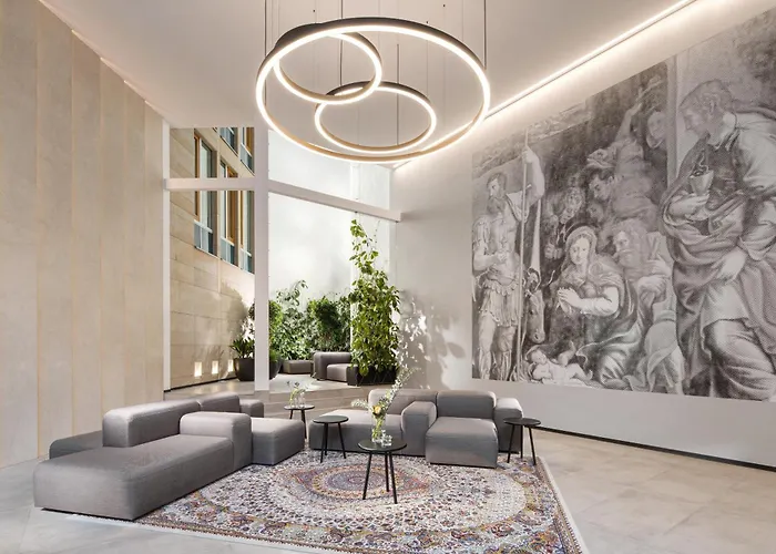 Mamaison Residence Downtown