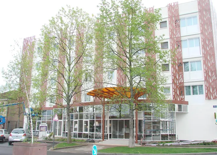 Hôtel accueillant les animaux: Logis Hotels Grand Hotel d'Orléans