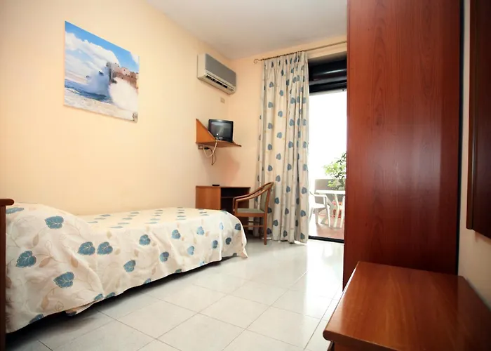 Albergo centrale: Hotel Cristal