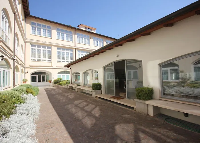 Wrooms Guest House