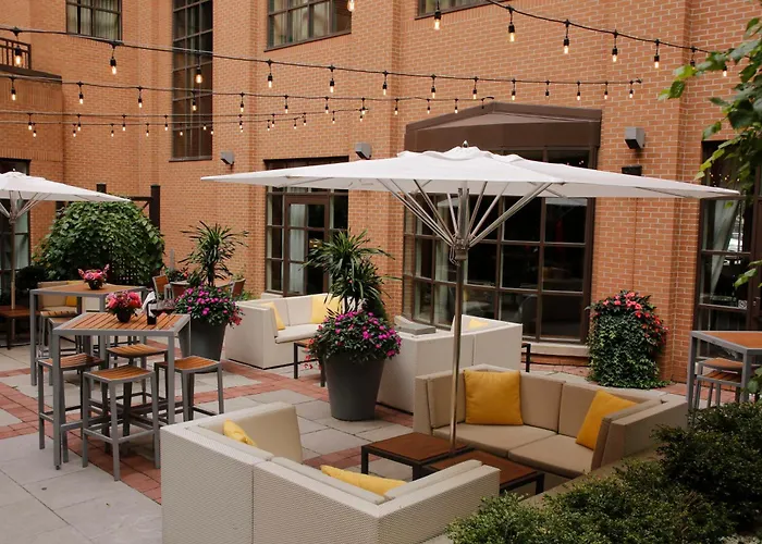 Yorkville Royal Sonesta Toronto