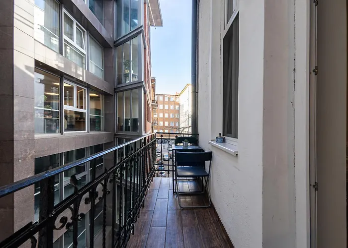 Hostel: Urban Rooms