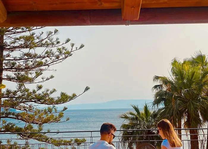 Location de vacances: Hotel Baia Delle Sirene