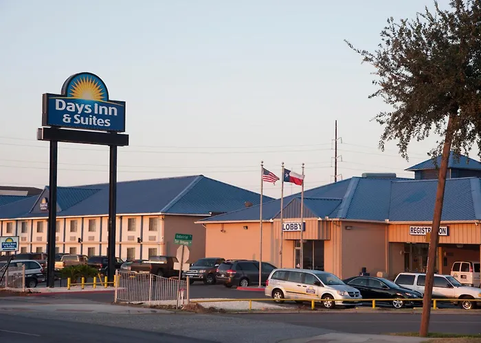 Days Inn & Suites By Wyndham