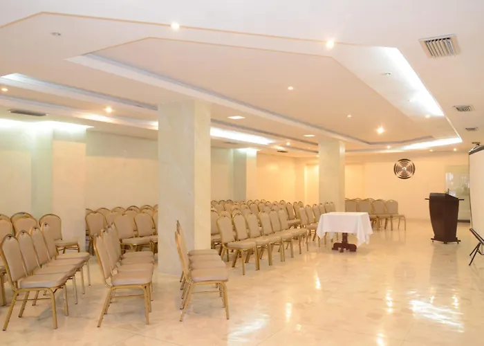 Hotel que admite mascotas: Hotel Intersuites