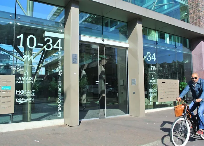 Pet Friendly hotel: Amadi Park Hotel