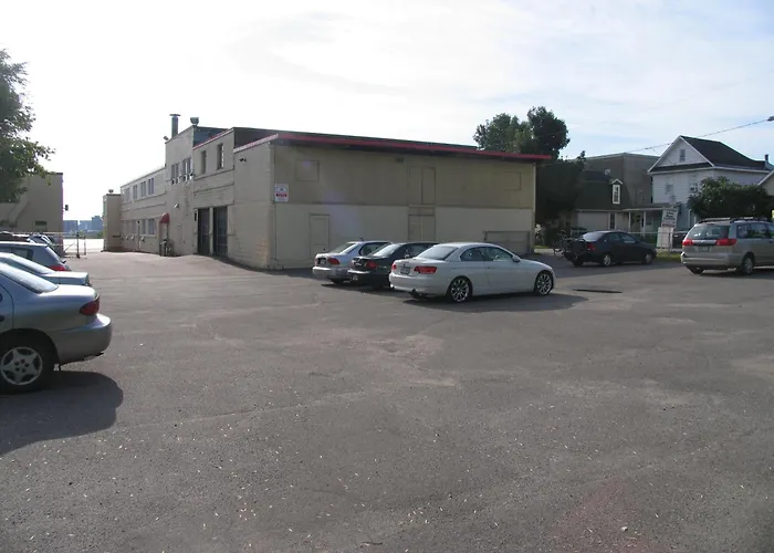 Cheap hotel: Motel Casino