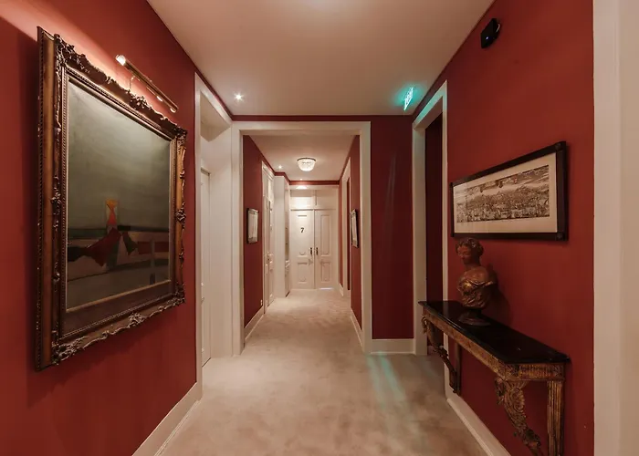 Dear - Palace Chiado Suites