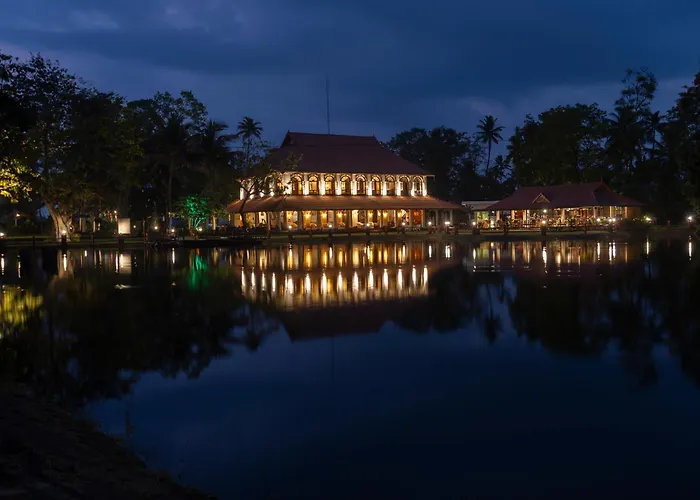 Taj Kumarakom Resort And Spa Kerala