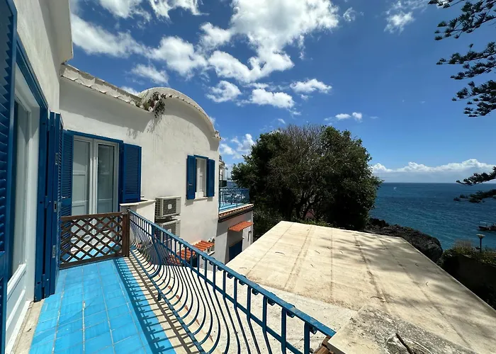 Hotel with view: Rada Azzurra