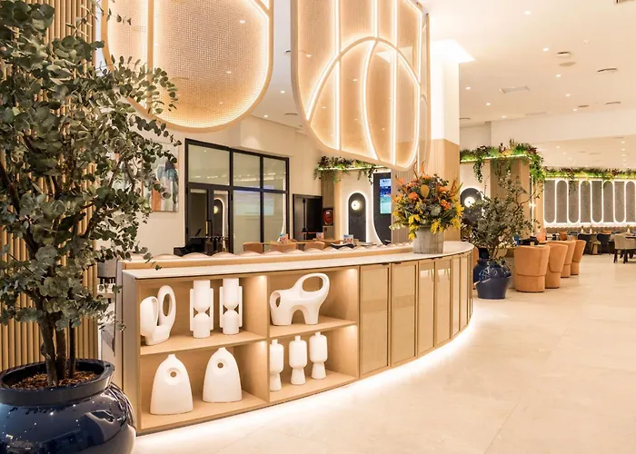 Hôtel de plage: Ilunion Les Corts Spa