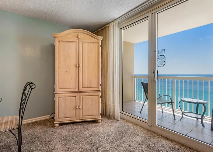 Pelican Pointe