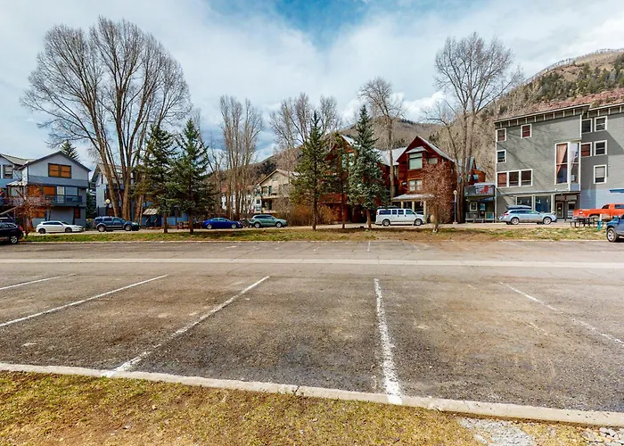 Villa: Viking Lodge 109 - Viking Venue