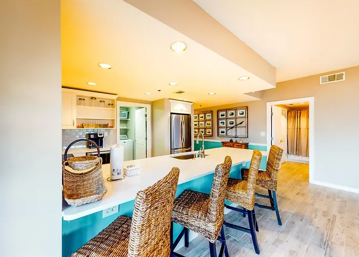 Private Villa: Sterling Shores