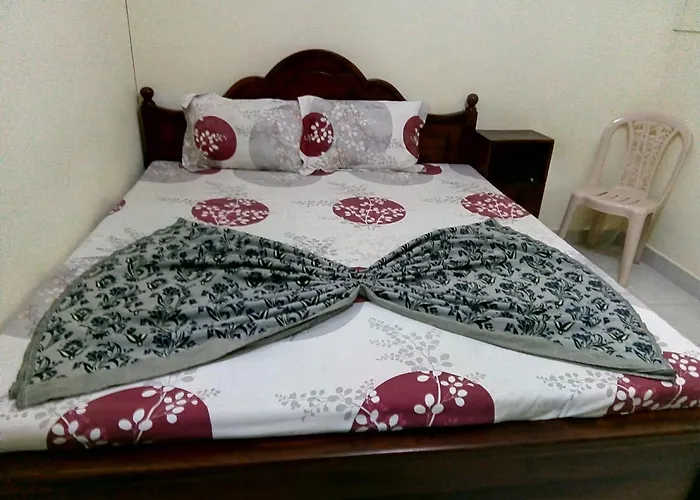 3 star hotel: Sri Krishna Bhavan Hotel Hatton