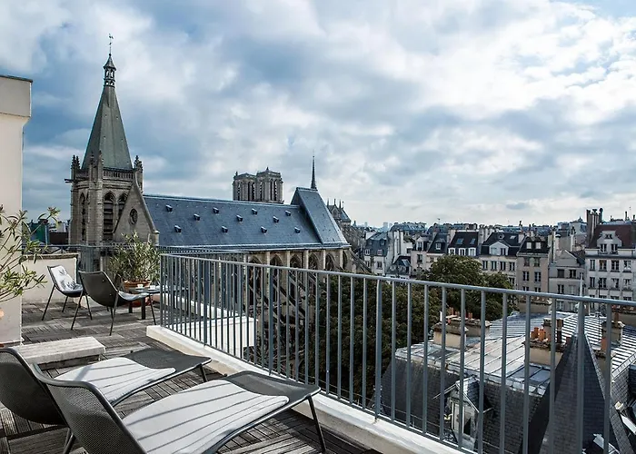 Hotel with view: Hotel Parc Saint-Severin - Esprit De France
