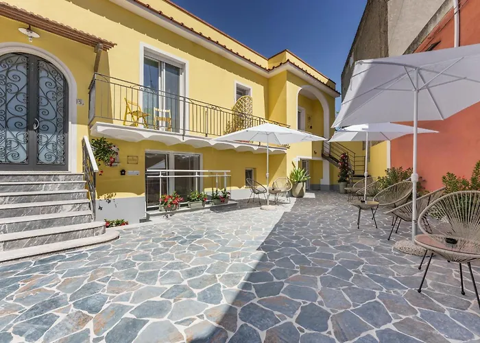 Ciraccio Apartments